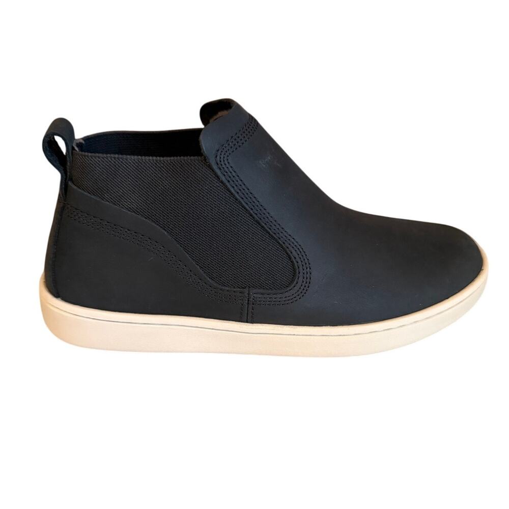 OluKai Pehuea Mid Sneaker Lava Rock 7.5